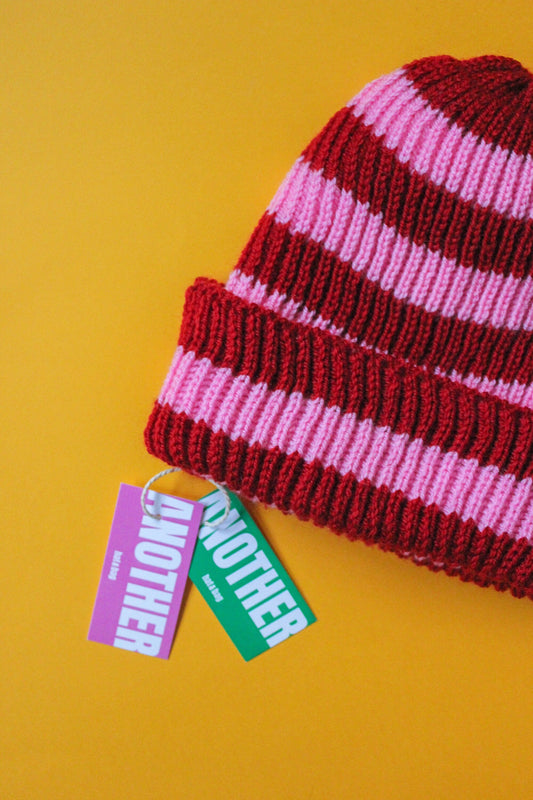 Stripped beanie hat in red and pink