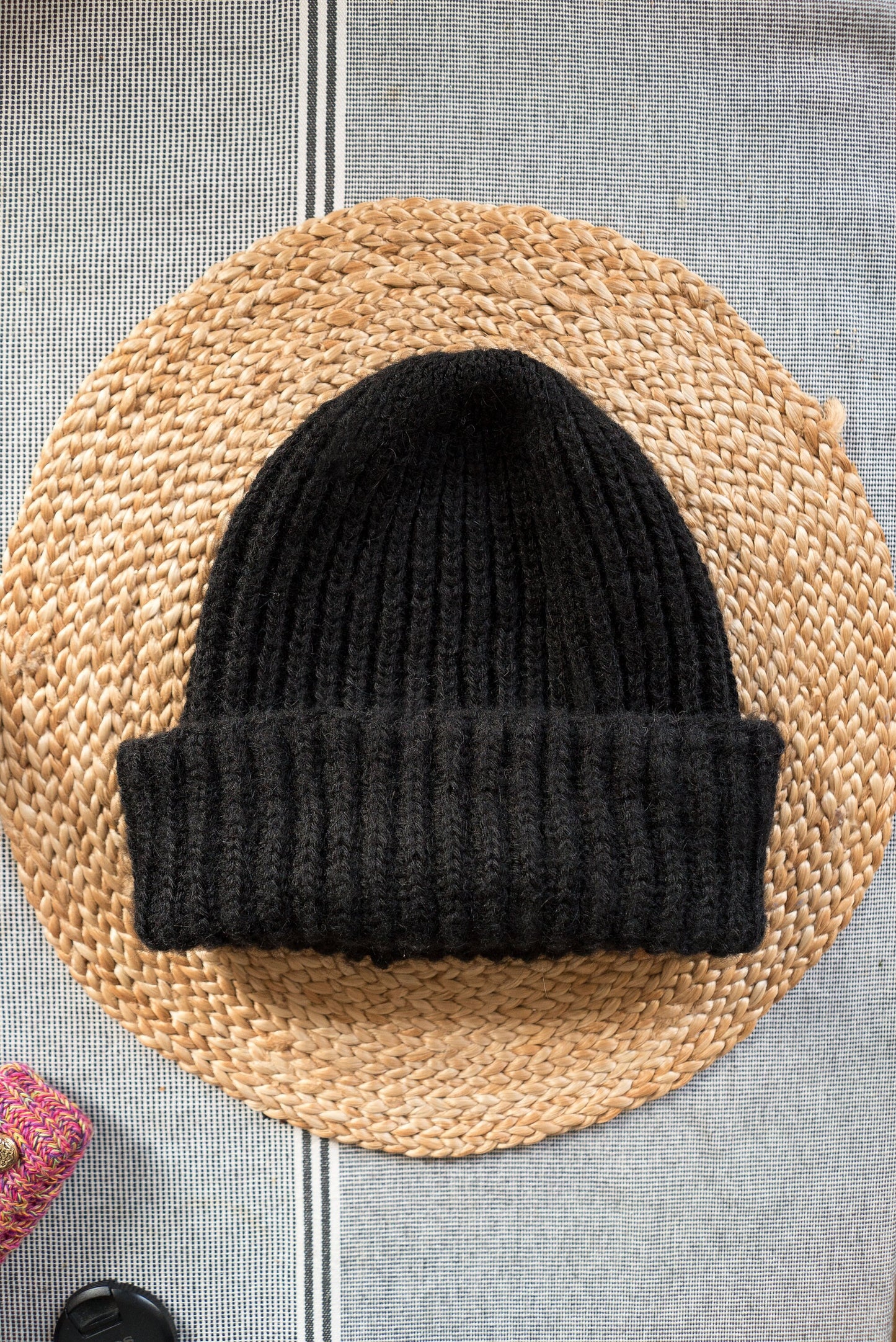 Woolen beanie hat in black