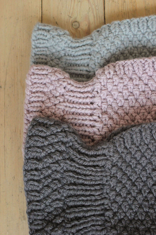 Chunky Woolen Balaclava in Grey