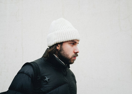 Woolen beanie hat in white