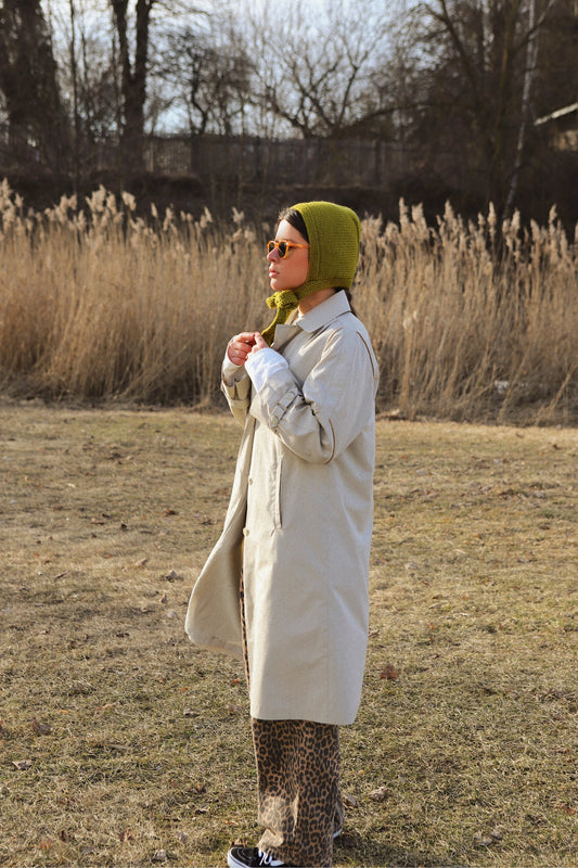 Hand-knitted Adult Bow Tie Bonnet hat in Khaki Green