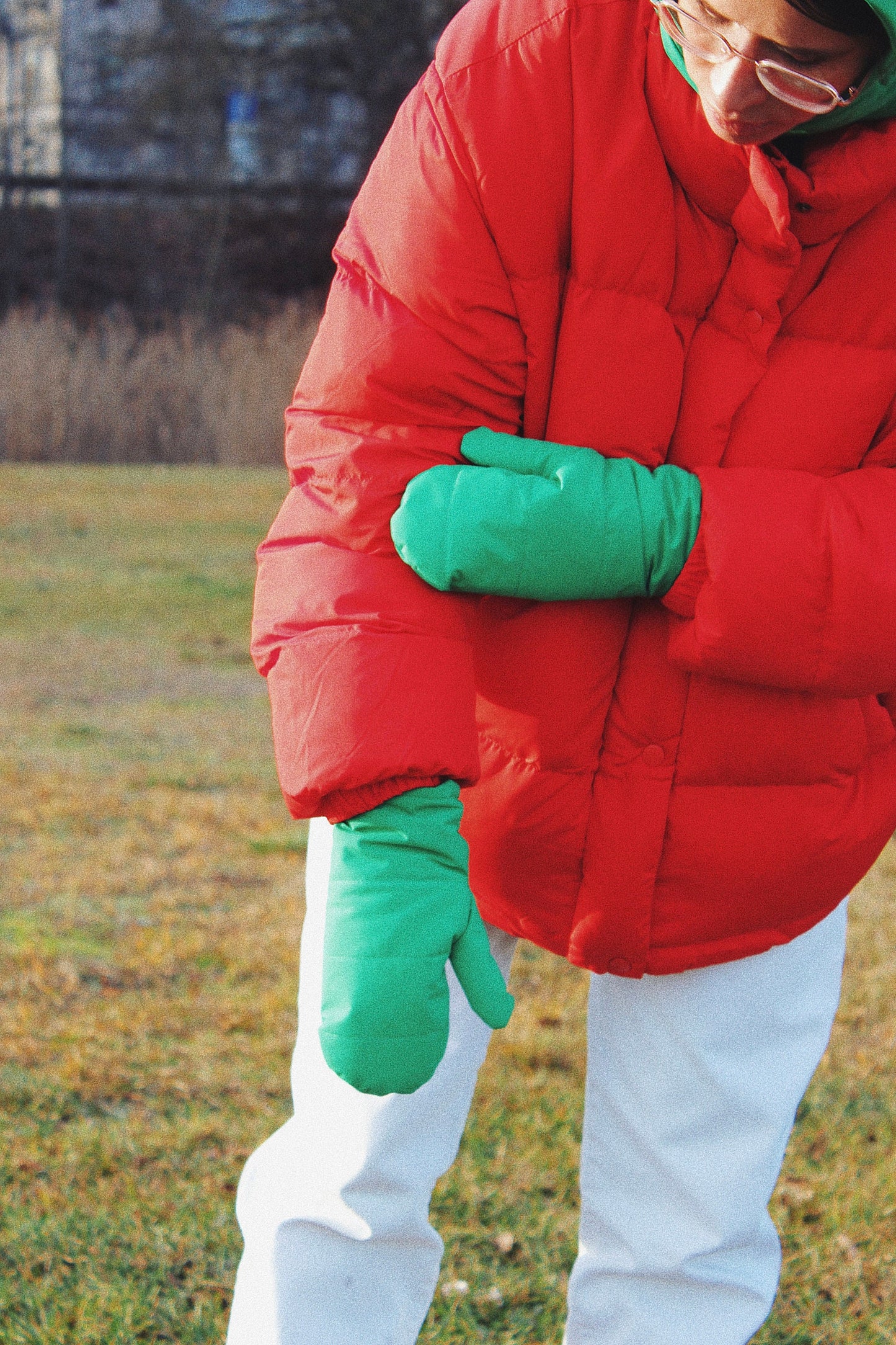 Pillow Puffer mittens on Strings in Green