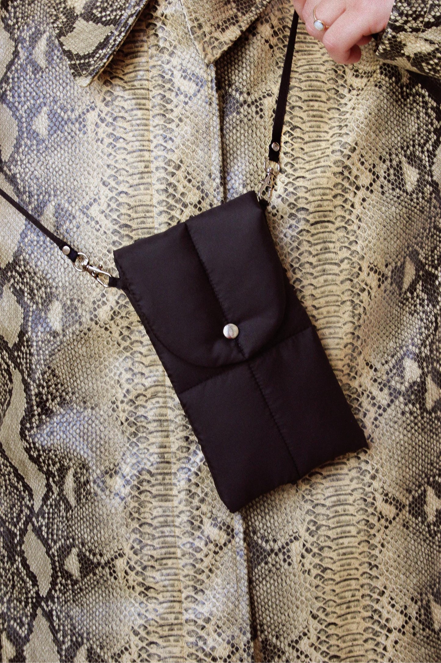 Pillow Puffer Phone pouch in Black, Puffy Crossbody Phone Bag,Waterproof Padded Case with Strap,Hands-Free Pouch,Travel Gift for Her