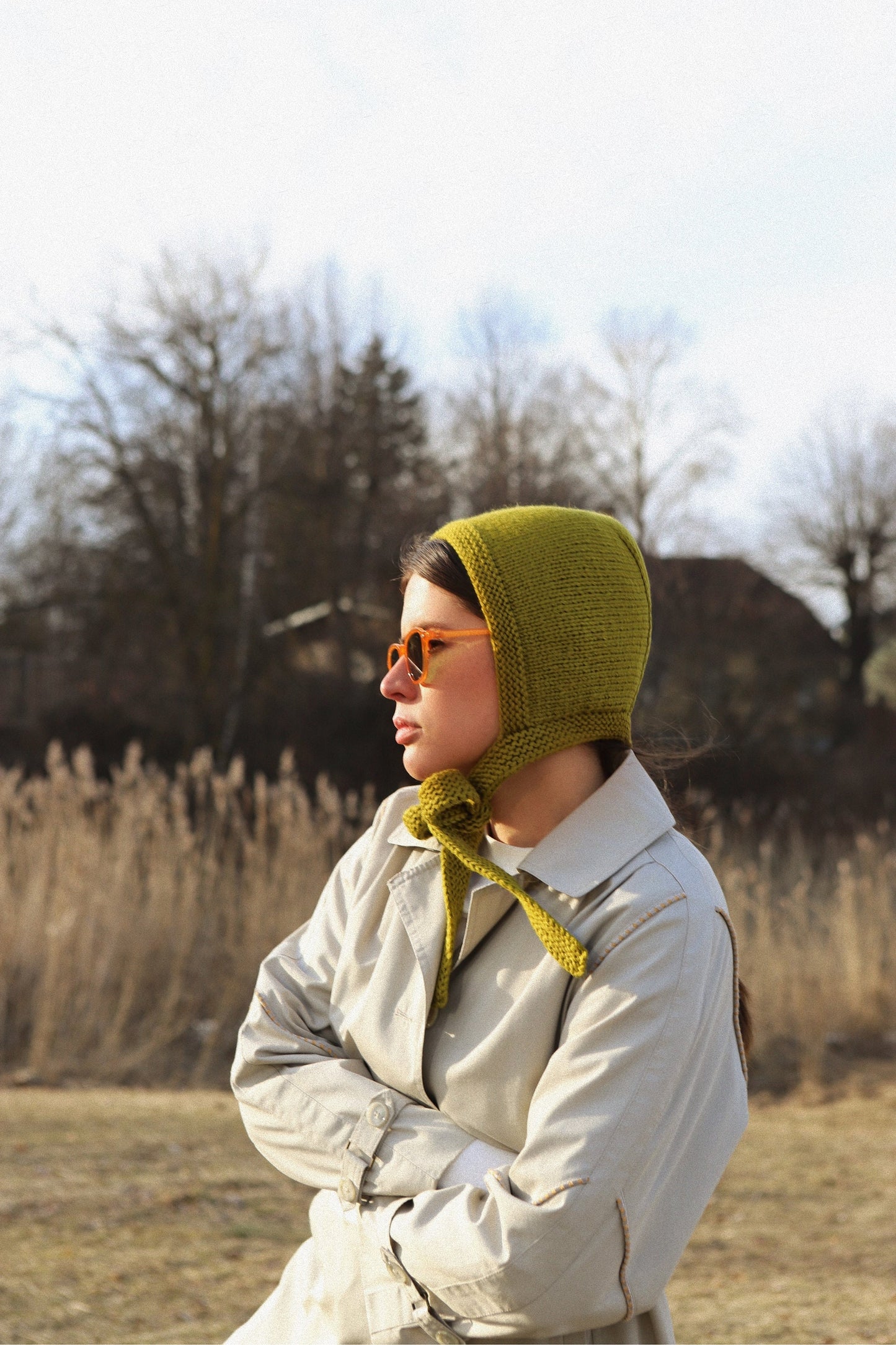 Hand-knitted Adult Bow Tie Bonnet hat in Khaki Green