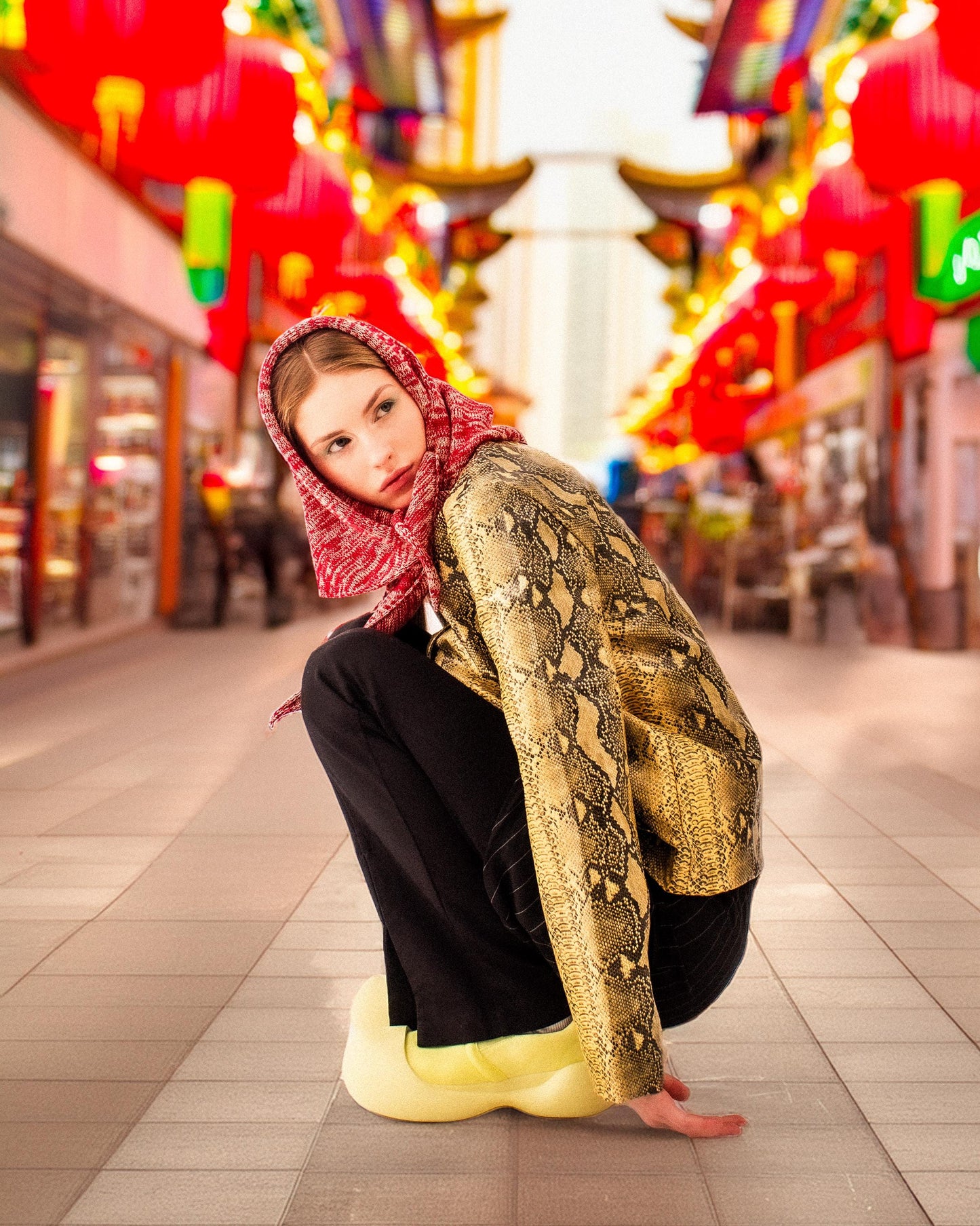 Hand - knitted Melange Headscarf in Red