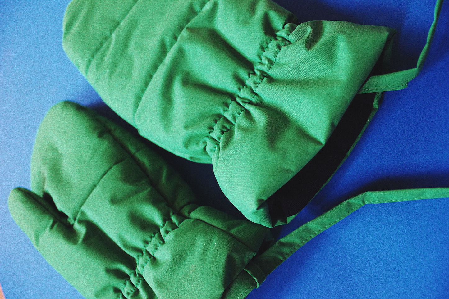 Pillow Puffer mittens on Strings in Green