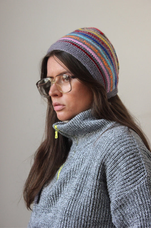 Random Multicolor Hand-knitted Adult Bow Tie Bonnet hat in Charcoal Gray