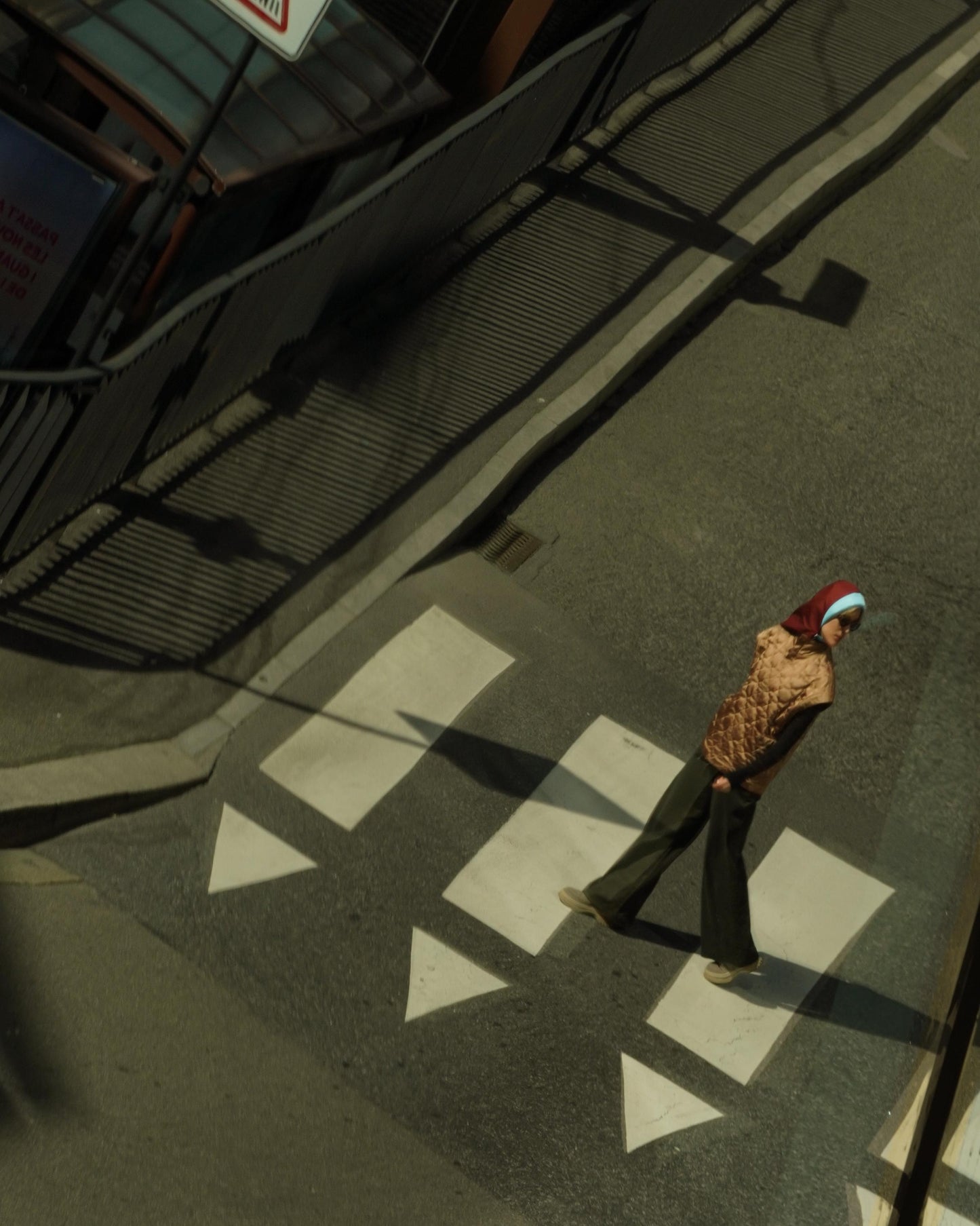 Rain Headscarf in Burgundy & Baby Blue