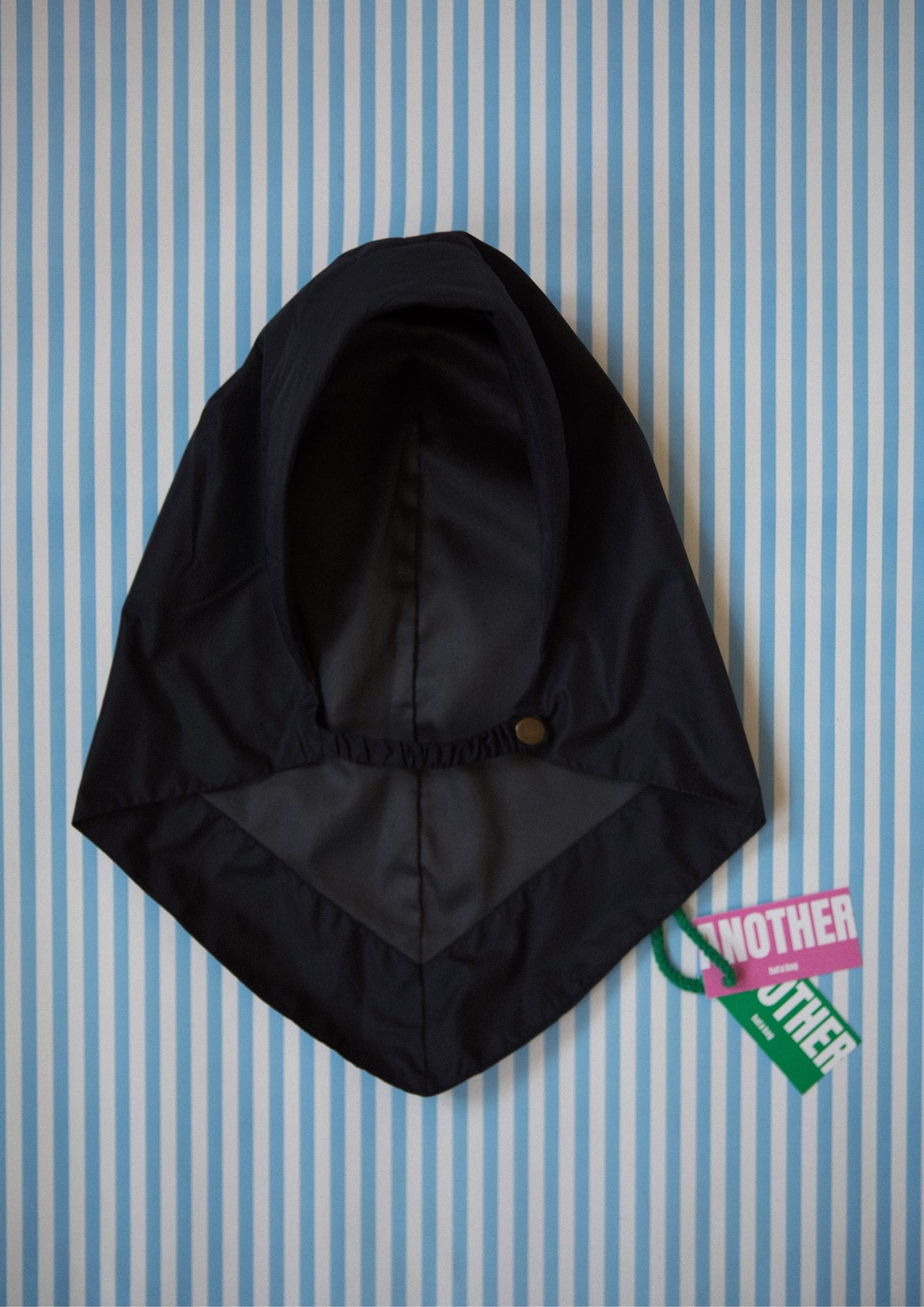 Rain Headscarf in Black