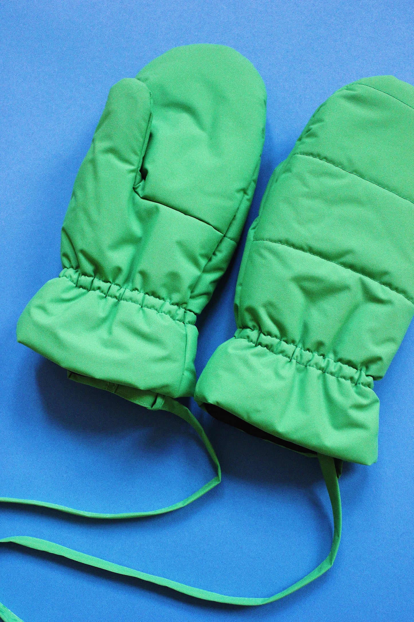 Pillow Puffer mittens on Strings in Green