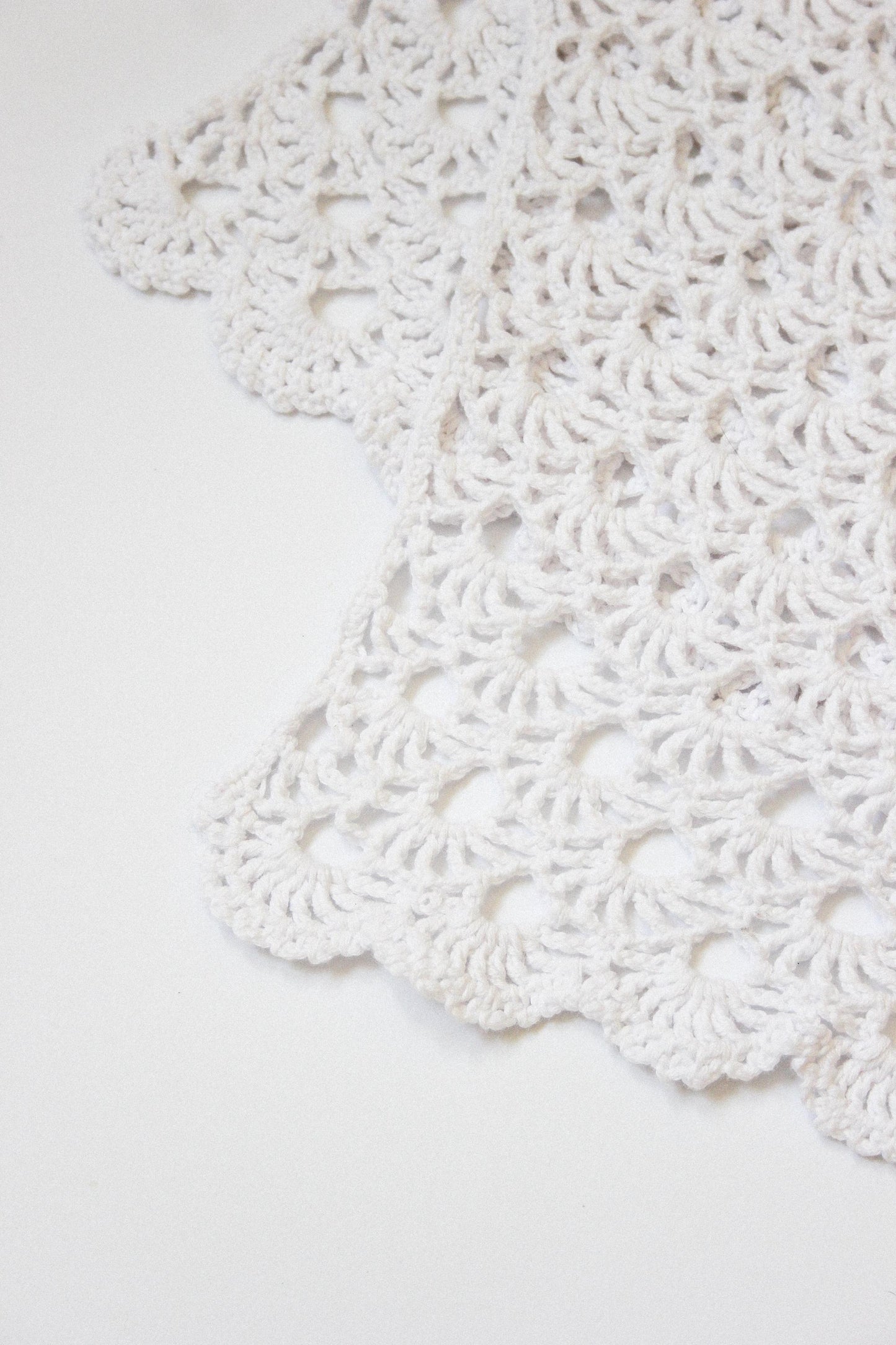 Hand - Knitted Crochet Hip Scarf in White, the knit hip wrap,knitted apron