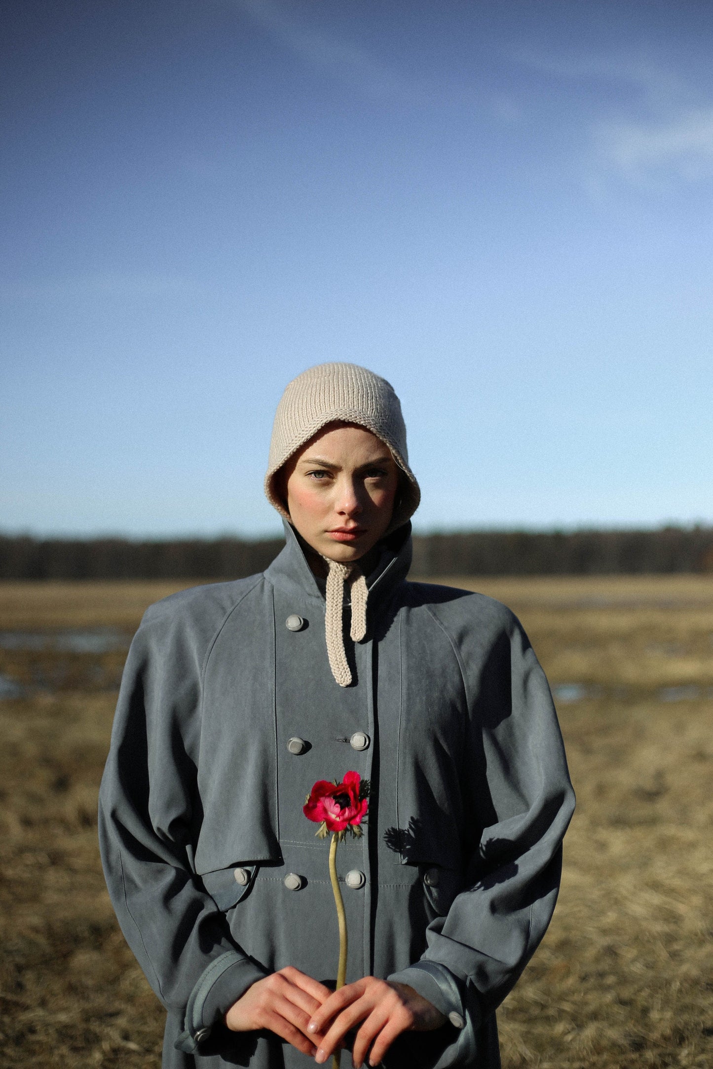Hand-knitted Adult Bow Tie Bonnet hat in Beige