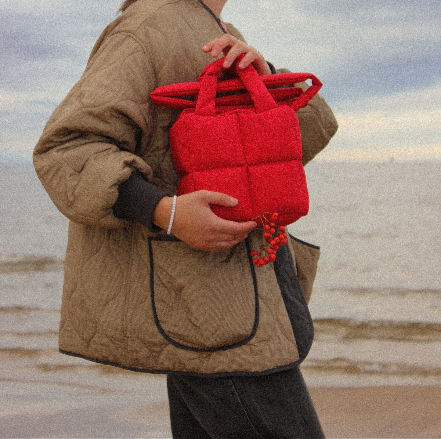 Pillow Puffer Bag in Red