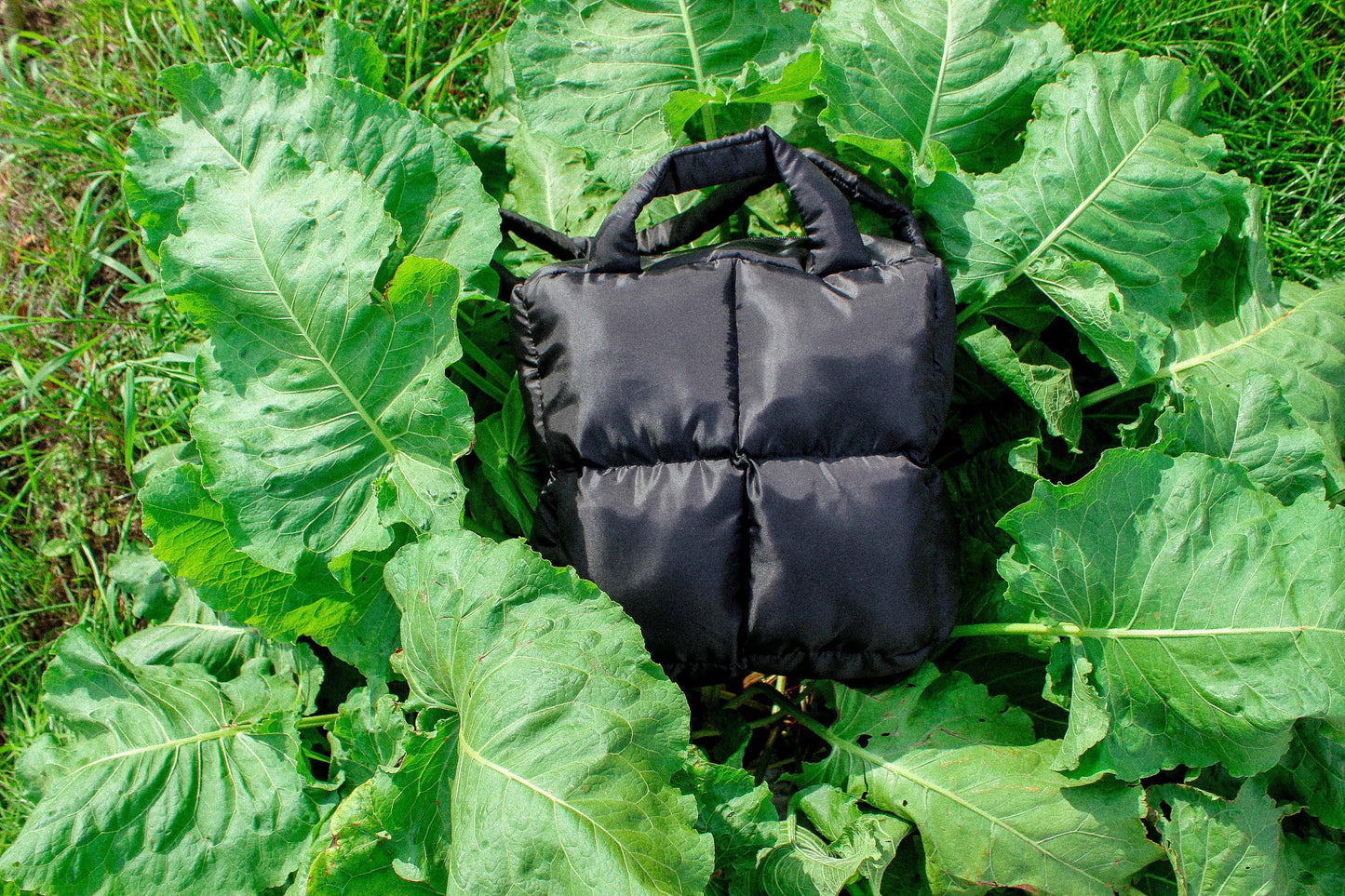 Pillow Puffer Bag in Black