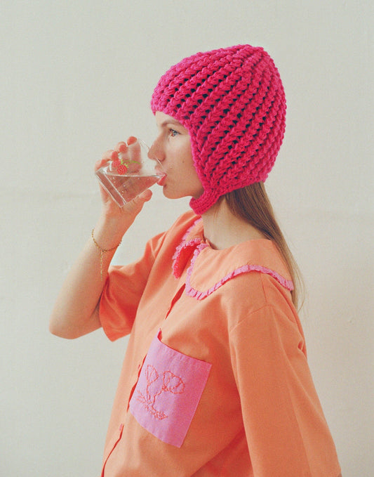 Aviator Bonnet Demi - season Hat in Hot Pink