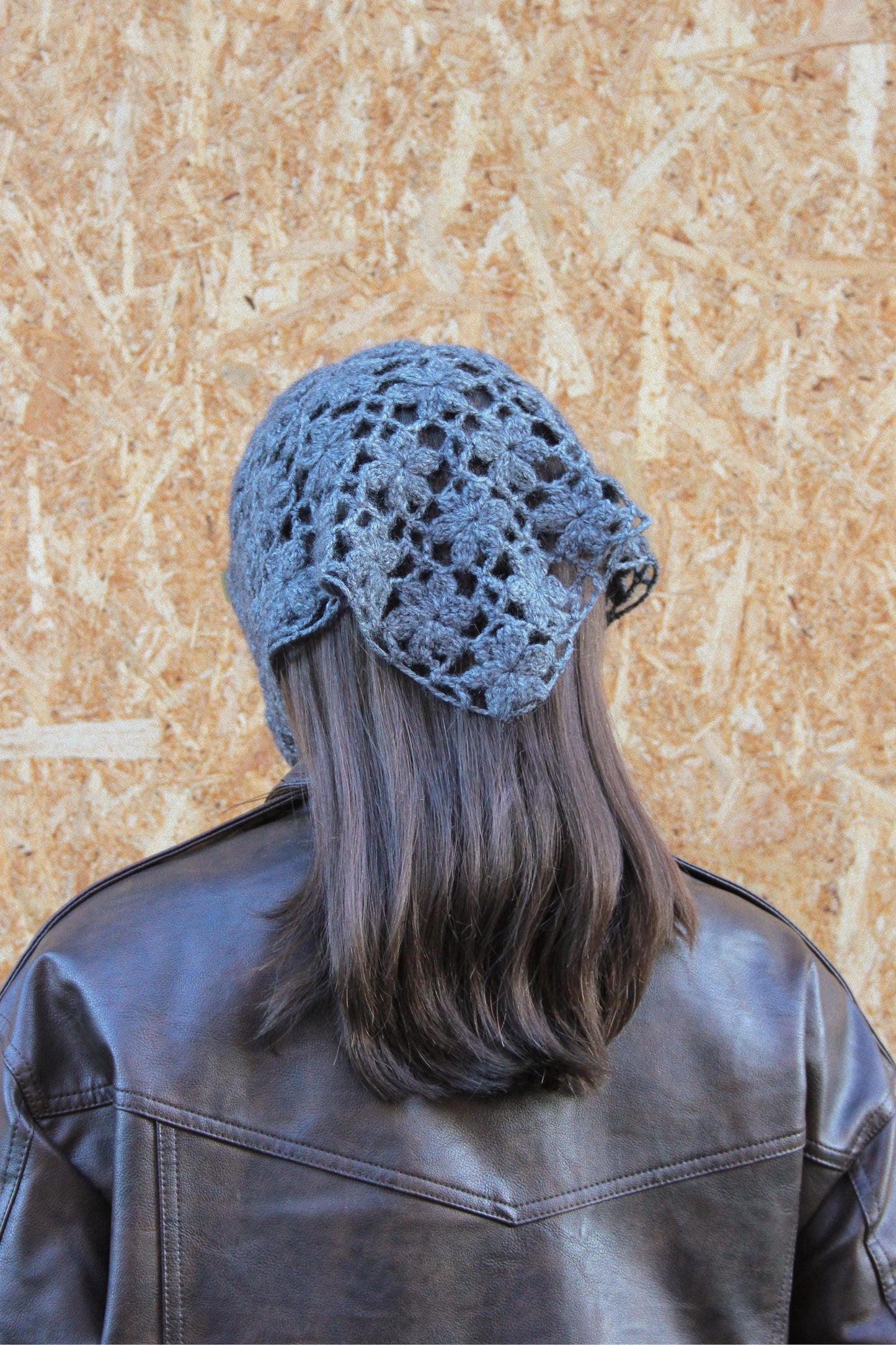 Hand - knitted Mesh Floral Mohair Melange Headscarf in Charcoal Gray