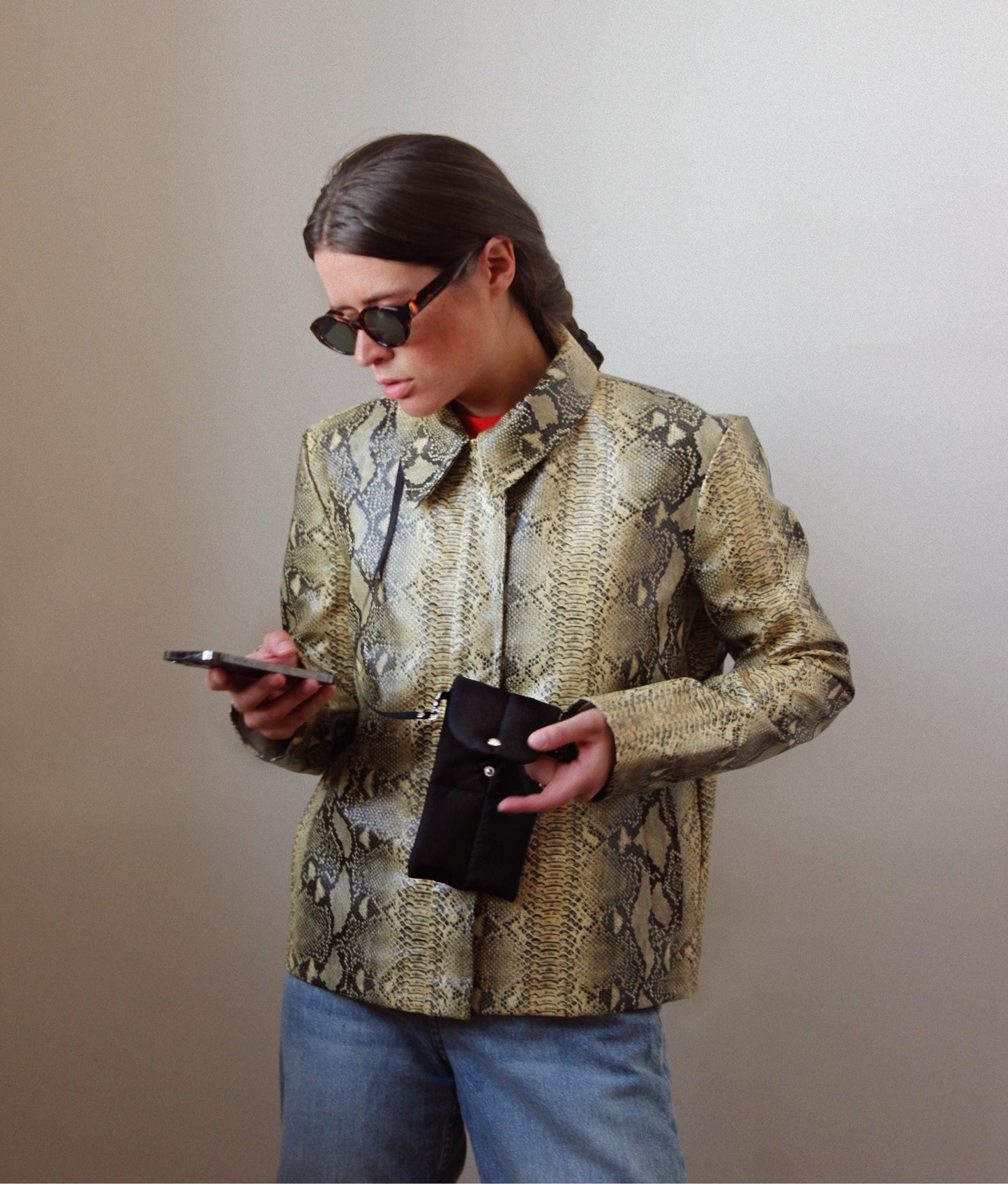 Pillow Puffer Phone pouch in Black, Puffy Crossbody Phone Bag,Waterproof Padded Case with Strap,Hands-Free Pouch,Travel Gift for Her