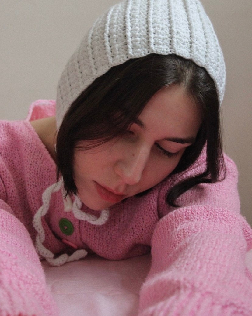 Adult Crochet Bow Tie Bonnet in White