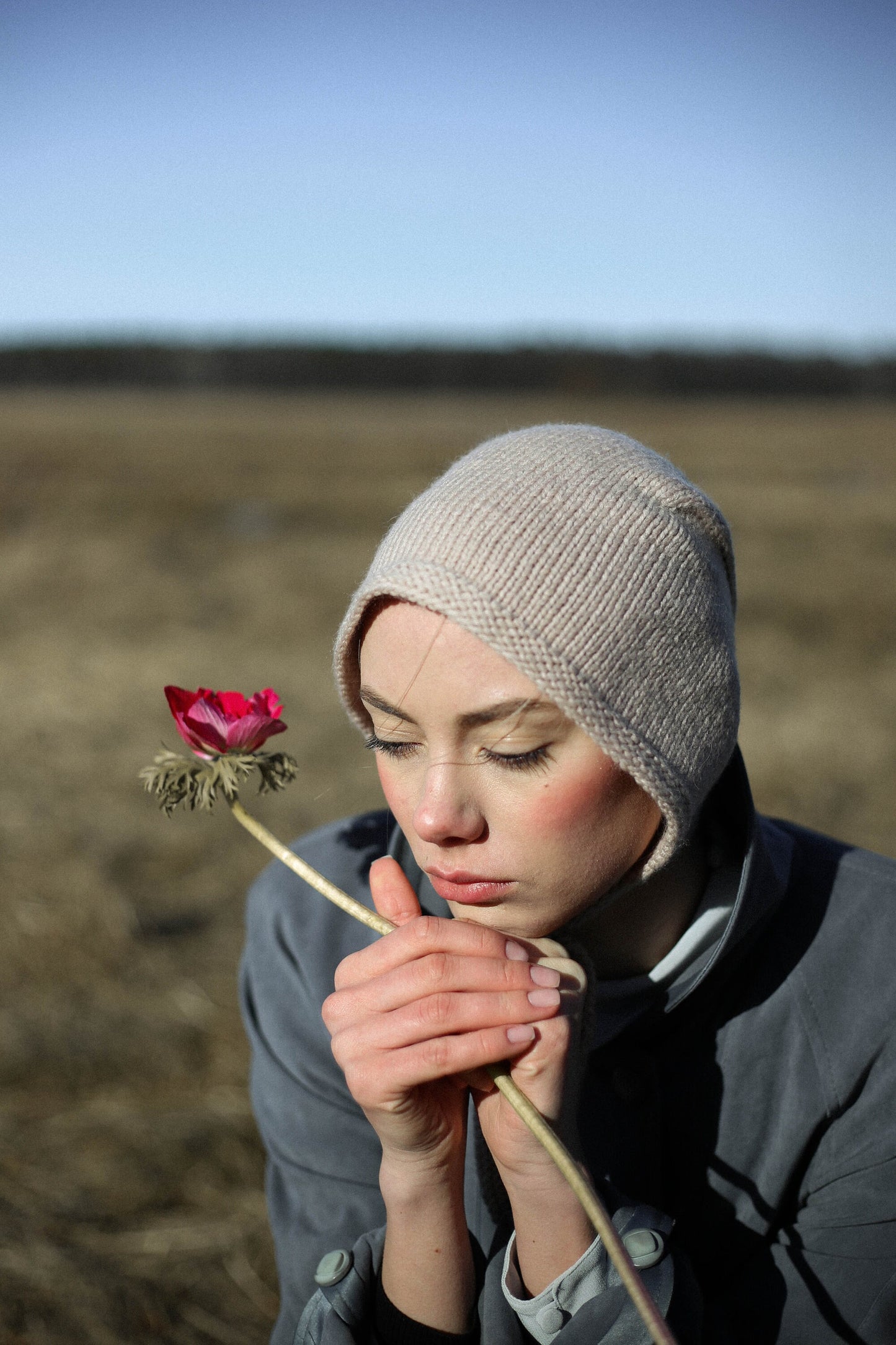 Hand-knitted Adult Bow Tie Bonnet hat in Beige
