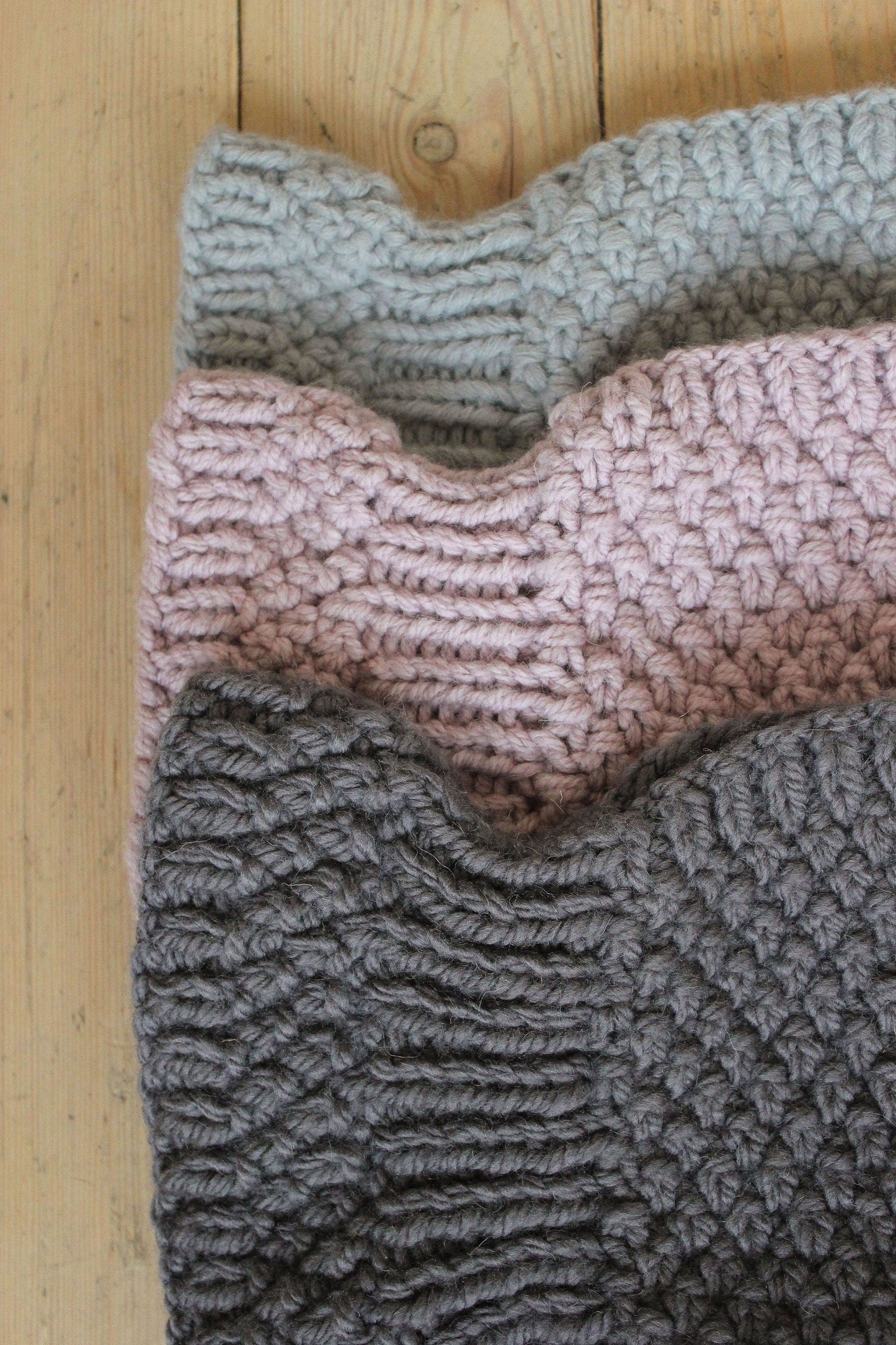 Chunky Woolen Balaclava in Grey