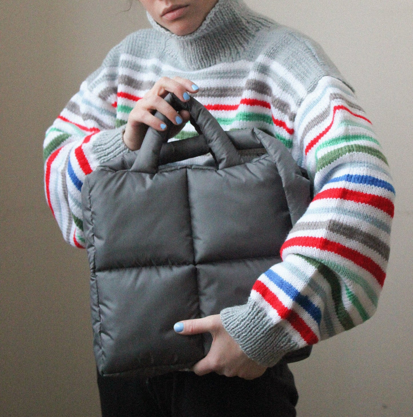 Pillow Puffer Bag in Grey