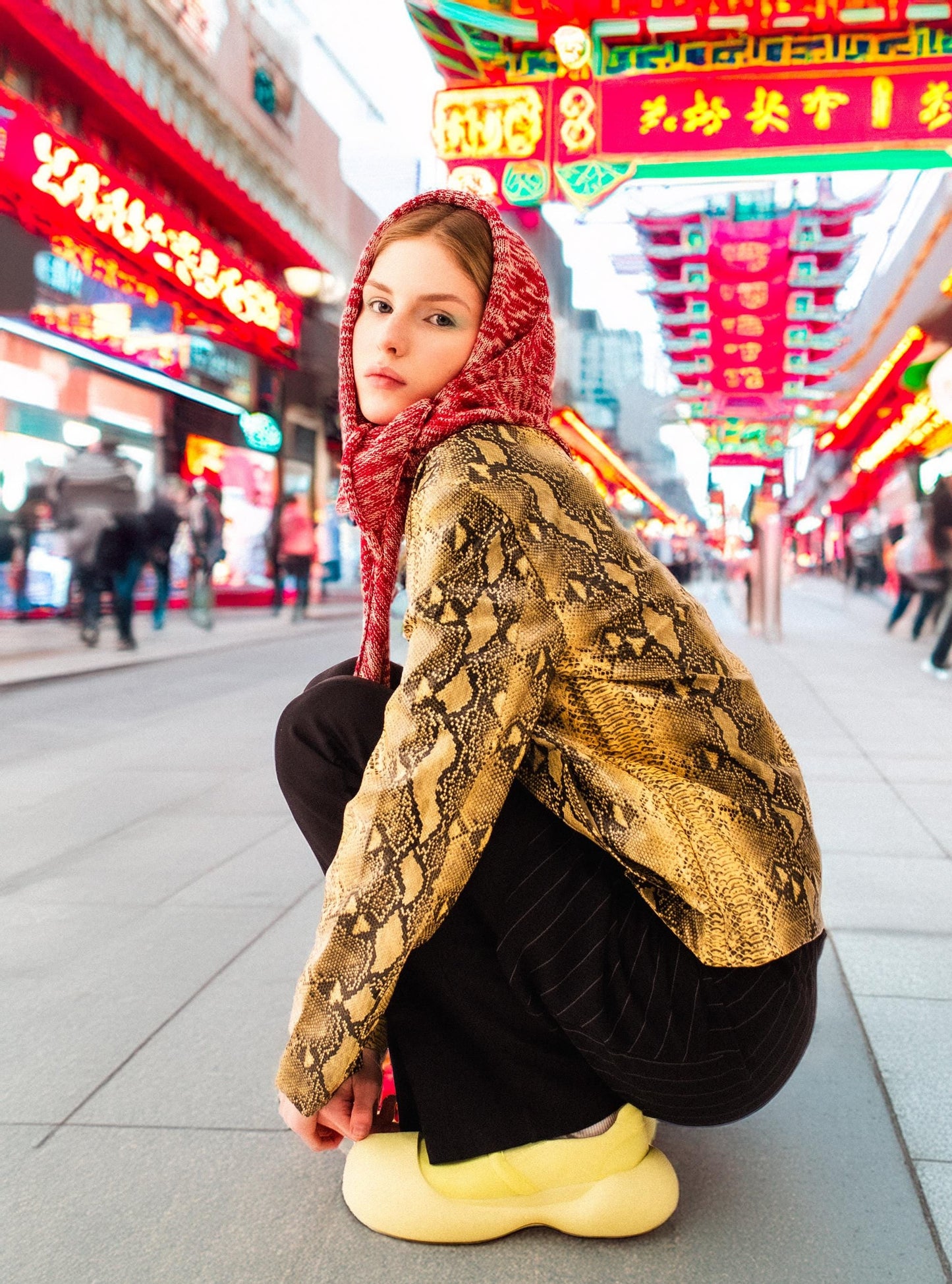 Hand - knitted Melange Headscarf in Red