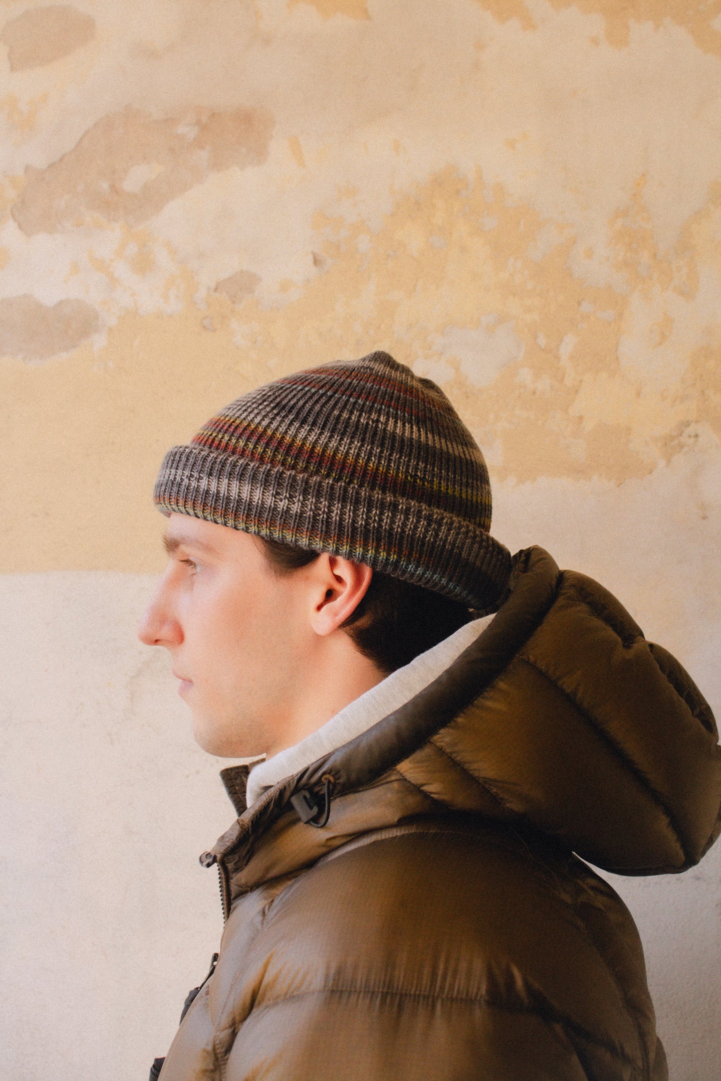 Random Multicolor Striped beanie in Grey