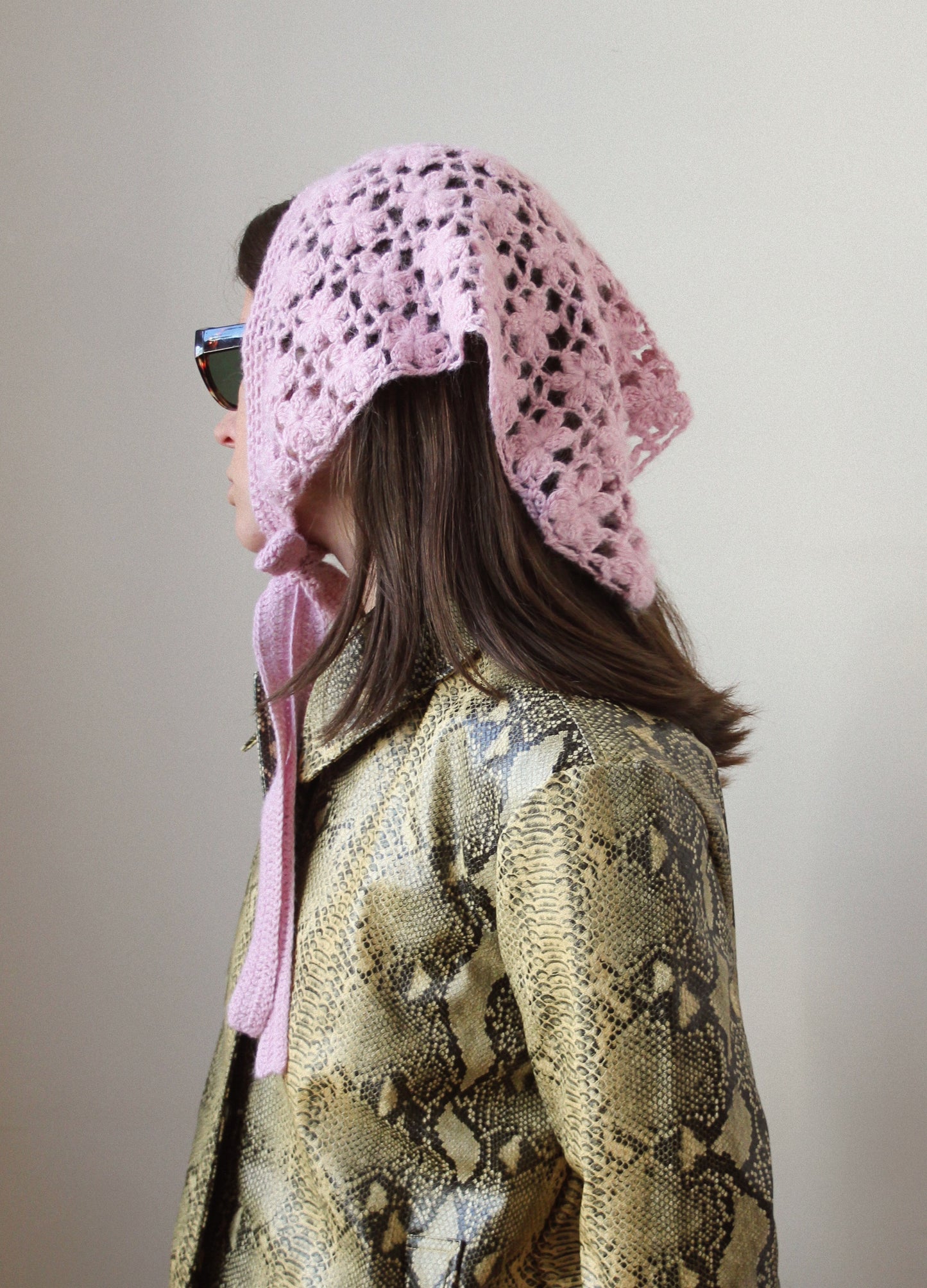 Hand-knitted Mesh Floral Mohair Headscarf in Powder Rose