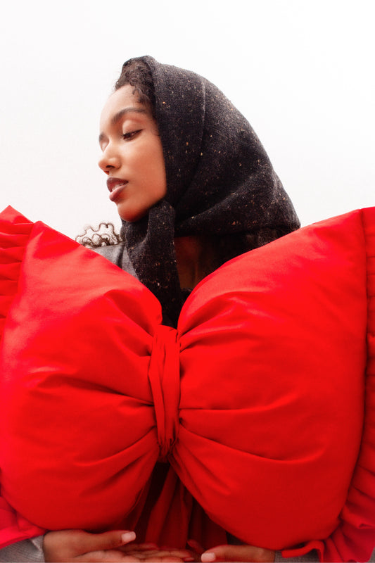 Hand-knitted Speckled Tweed Wool Headscarf in Black