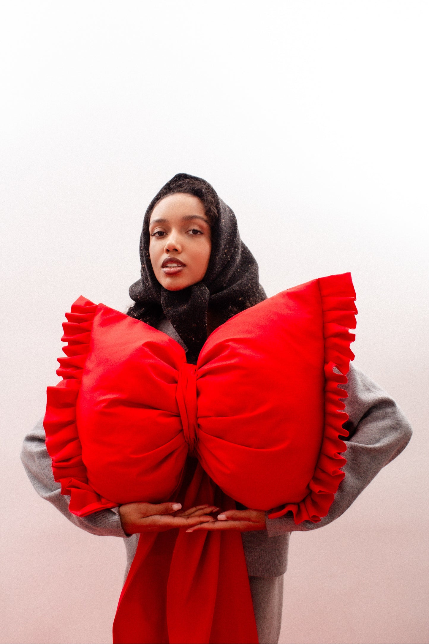 Hand-knitted Speckled Tweed Wool Headscarf in Black