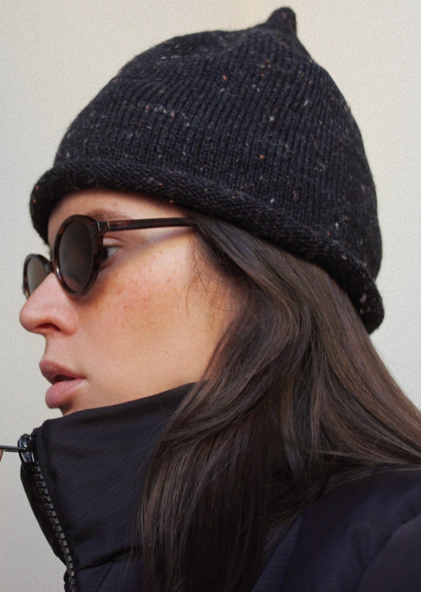 Speckled Tweed Teletubby Hat in Black