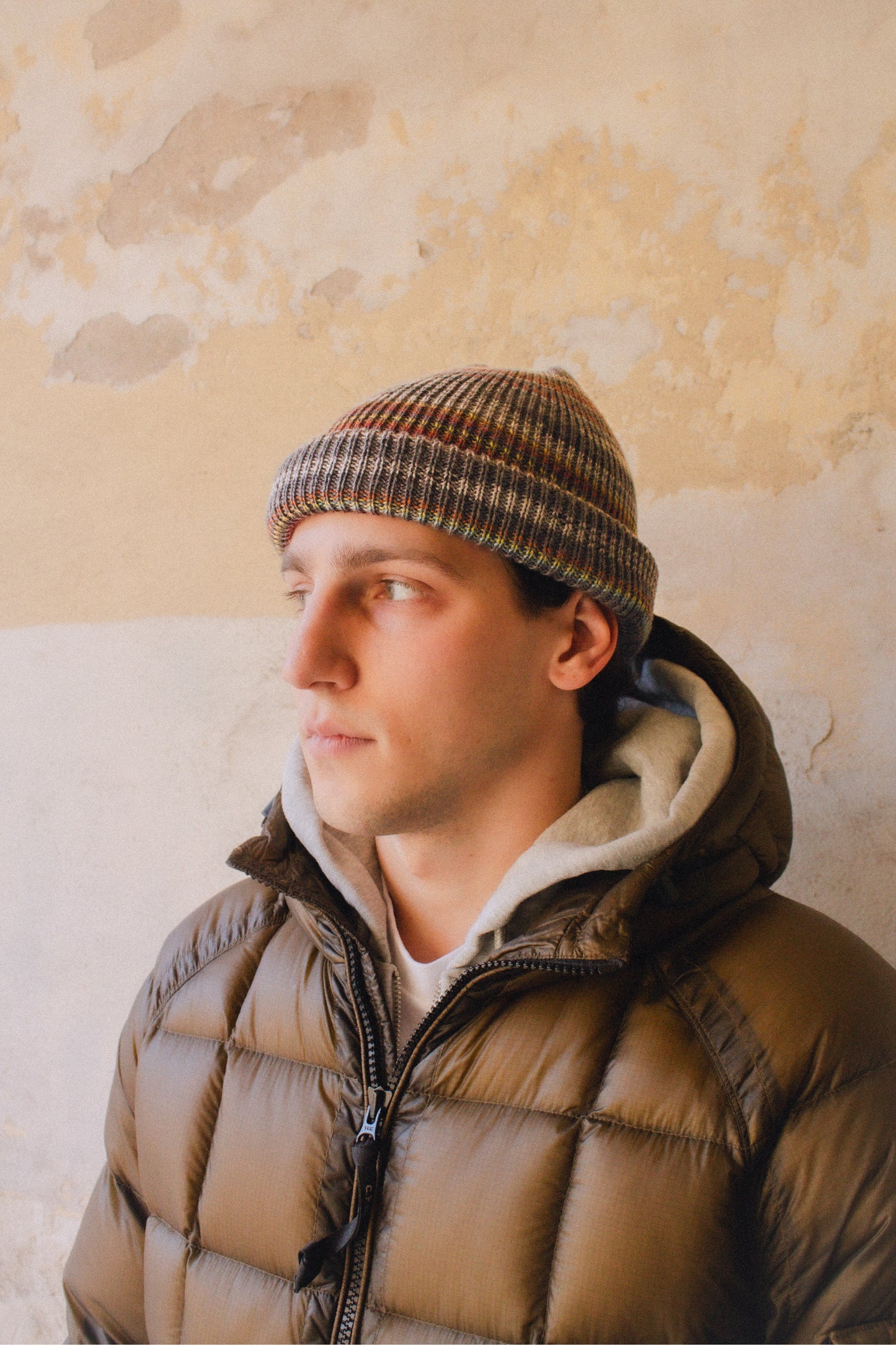 Random Multicolor Striped beanie in Grey