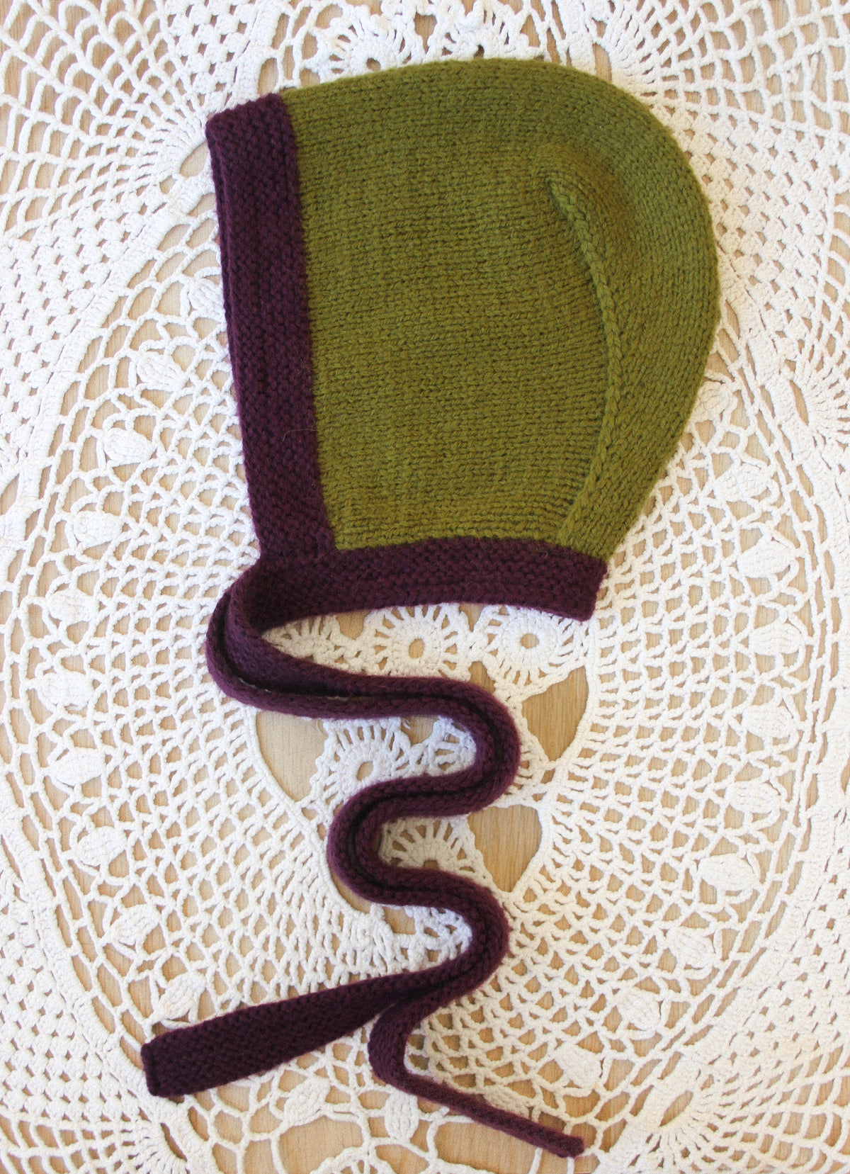 Chunky Bonnet hat in Purple and Khaki Green