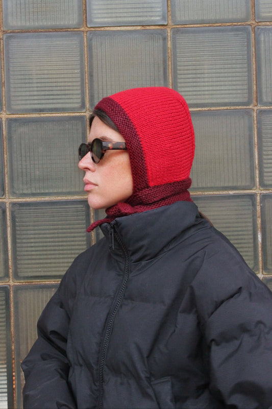 Chunky Bonnet hat in Burgundy & Red