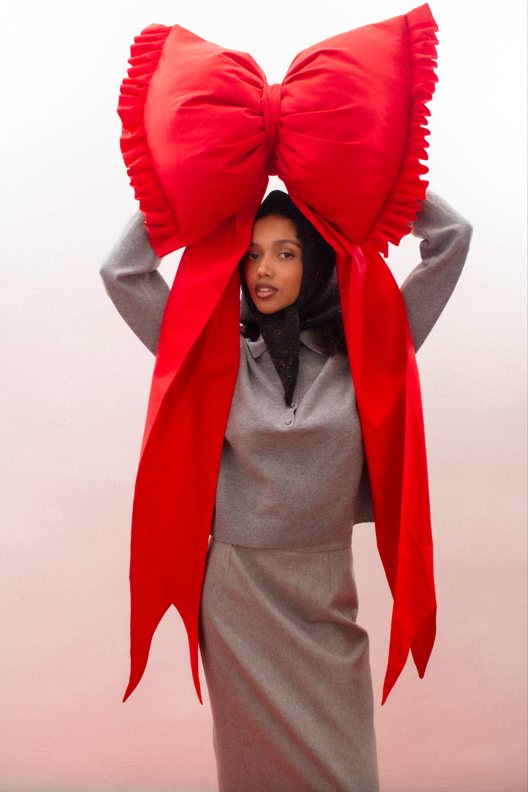 Hand-knitted Speckled Tweed Wool Headscarf in Black