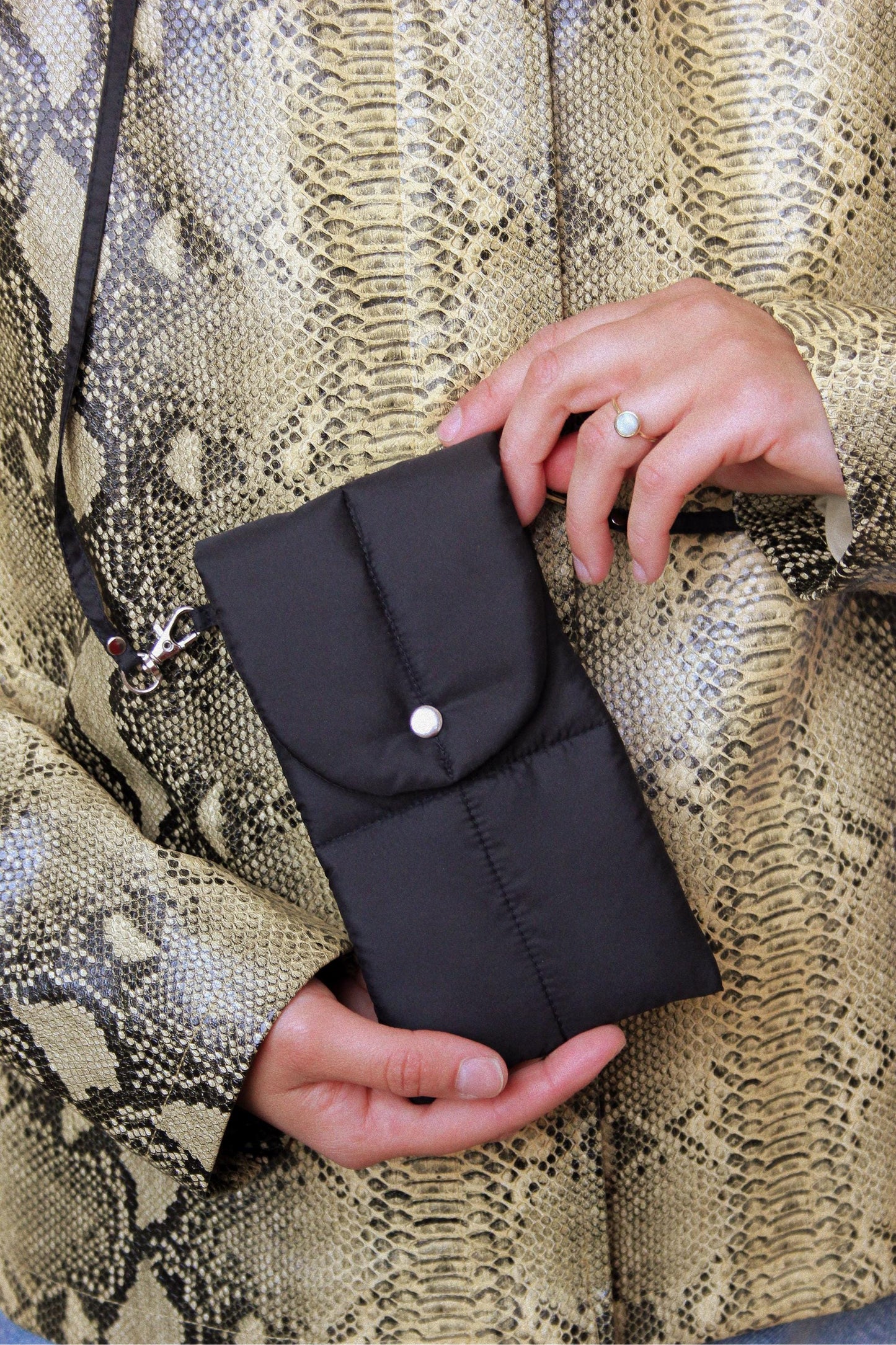 Pillow Puffer Phone pouch in Black, Puffy Crossbody Phone Bag,Waterproof Padded Case with Strap,Hands-Free Pouch,Travel Gift for Her