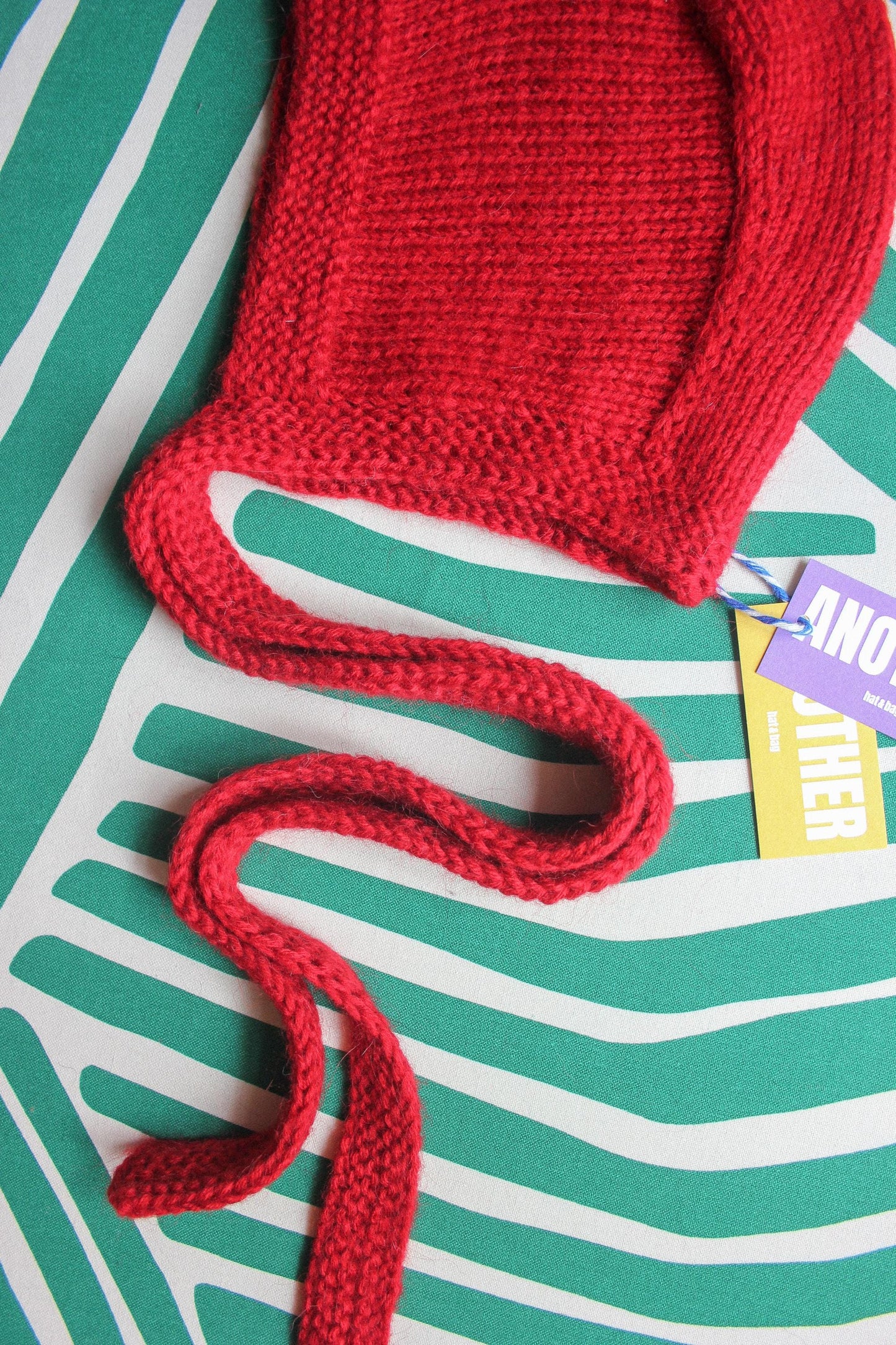 Hand - knitted Adult Bow Tie Mohair Bonnet in Red