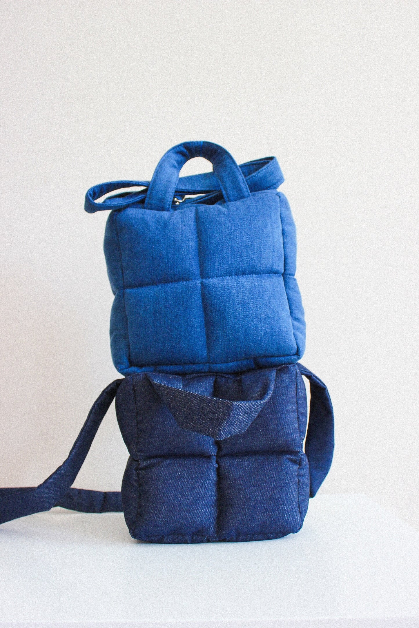 Mini Pillow Puffer Raw Denim Essential bag