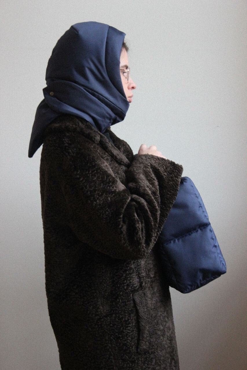 Pillow Puffer Headscarf - Balaclava in Navy