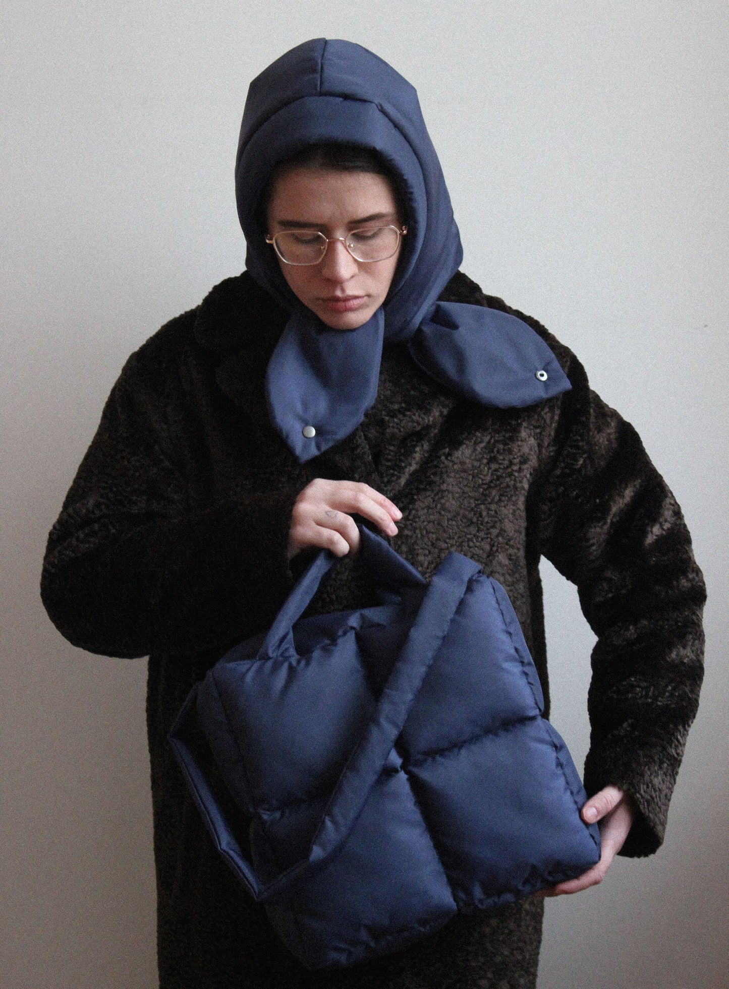 Pillow Puffer Headscarf - Balaclava in Navy