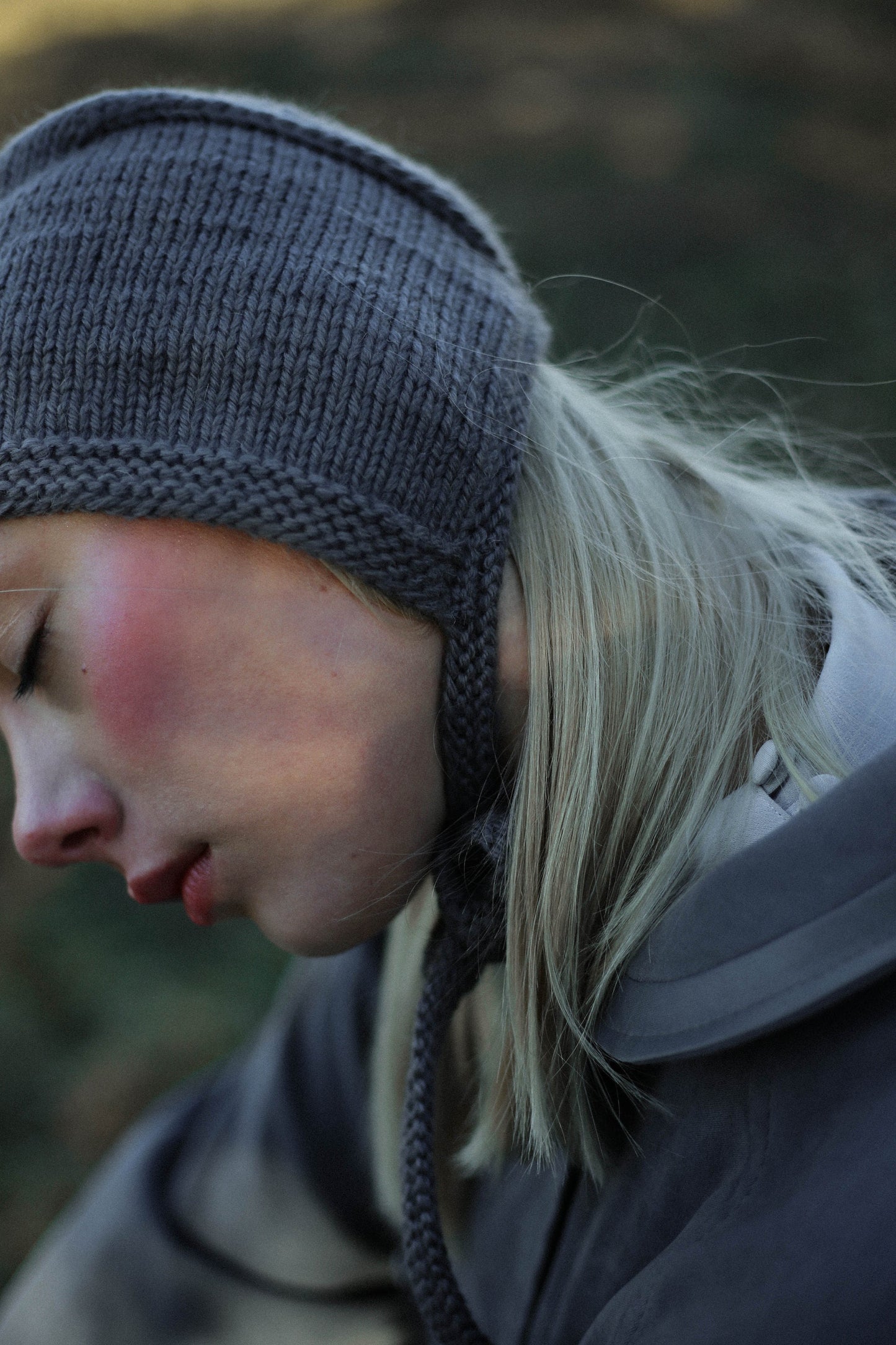 Hand-knitted Adult Bow Tie Bonnet hat in Gray