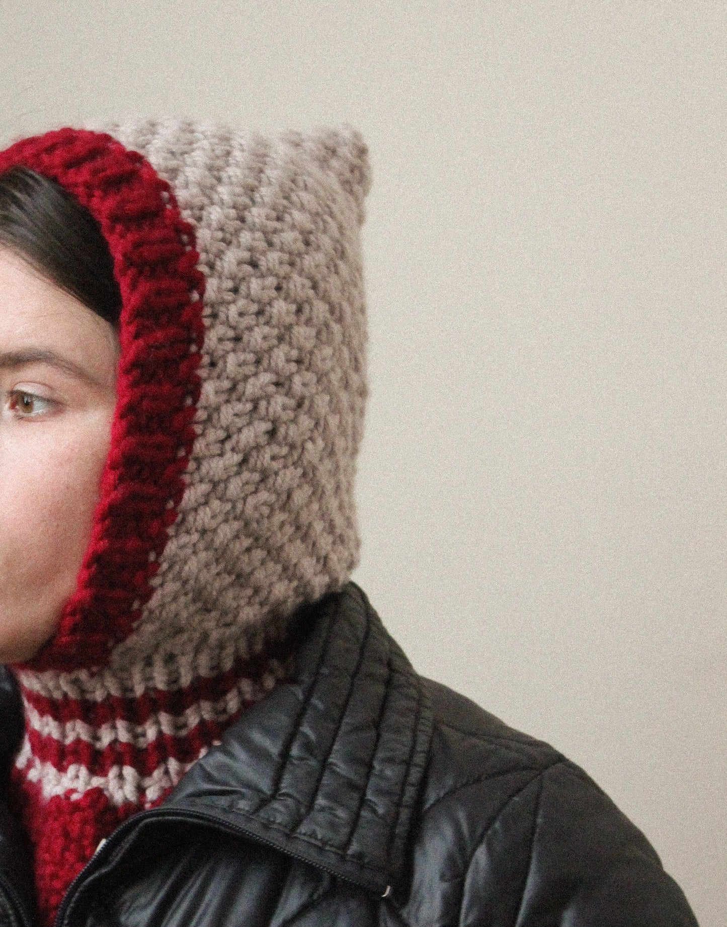 Chunky Woolen Balaclava in Beige & Burgundy