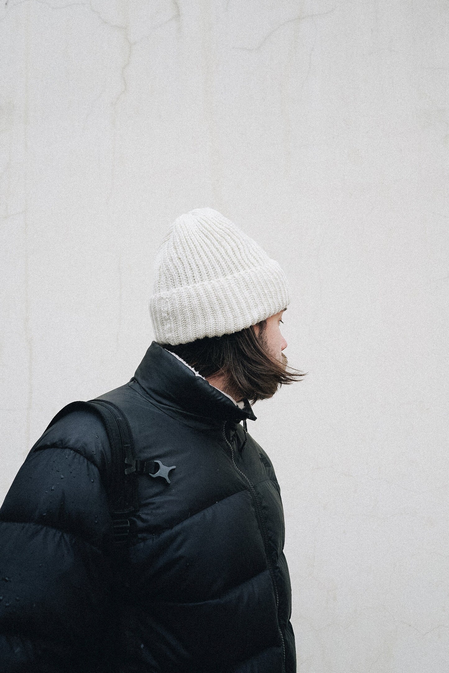 Woolen beanie hat in white