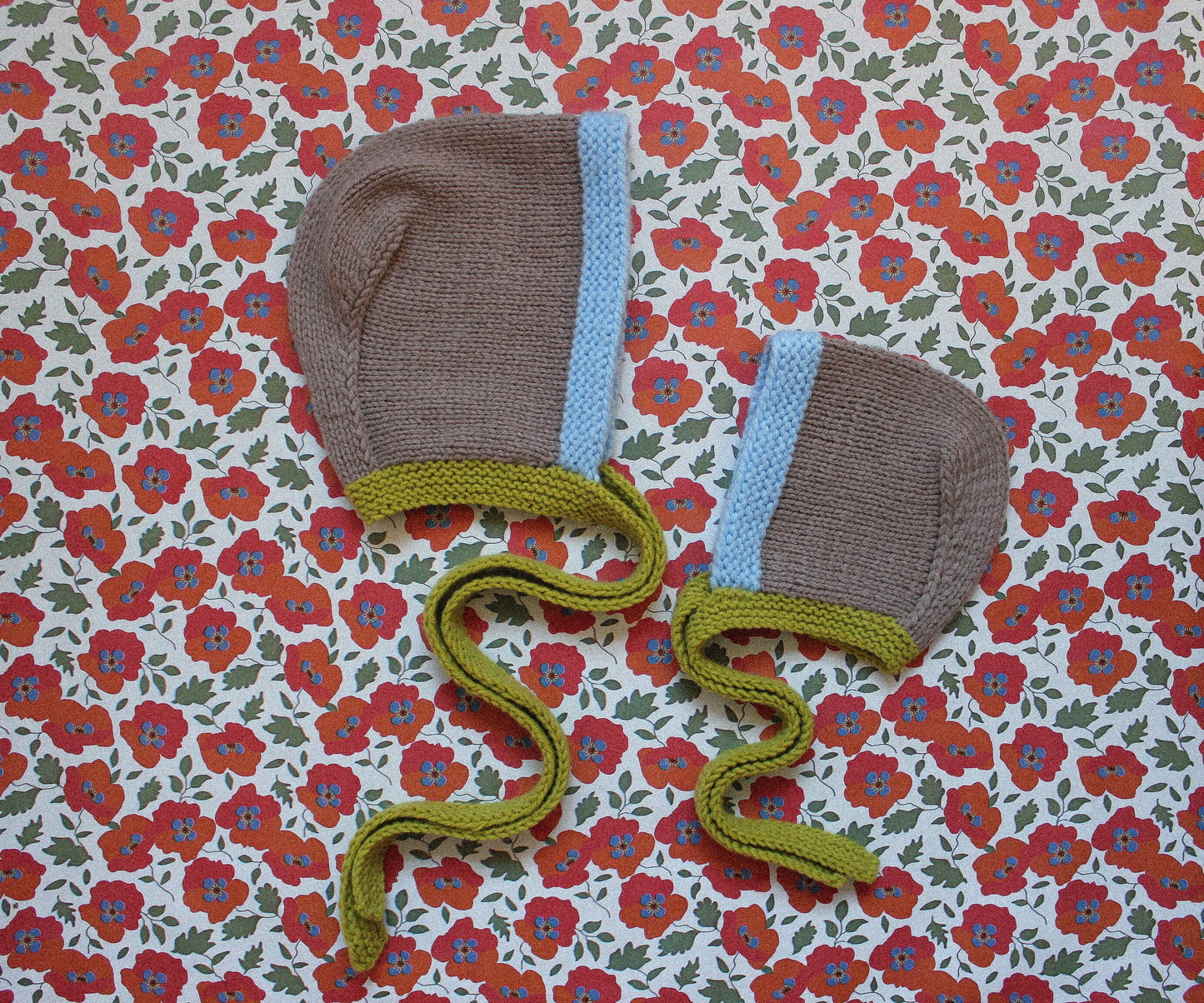 Mom + Baby Hand - Knitted Chunky Bonnet Combo Matching Set