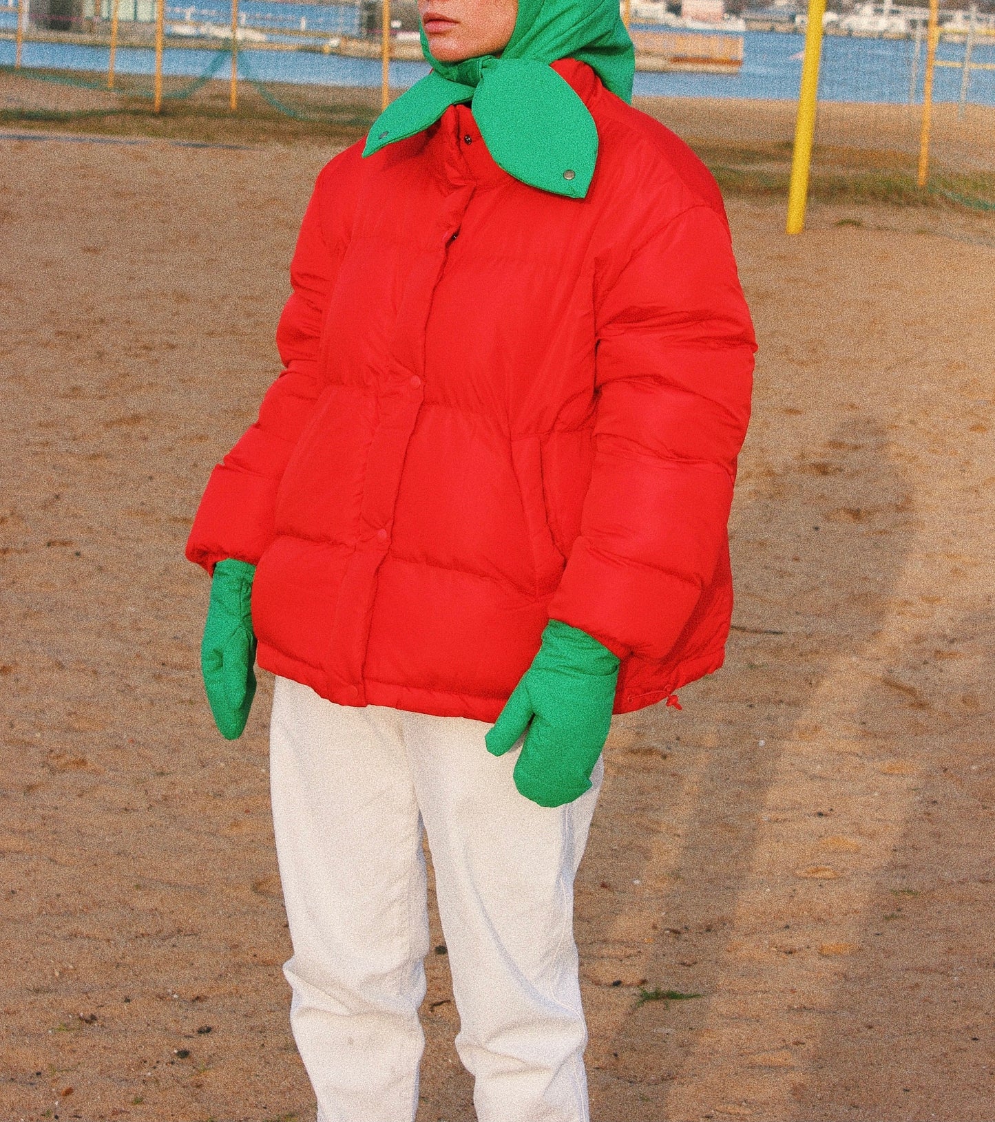 Pillow Puffer mittens on Strings in Green