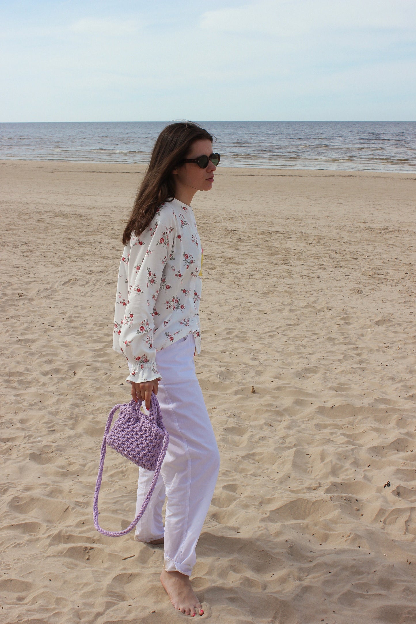 Сoarse knitted crossbody bag in lilac lavender, tote bag